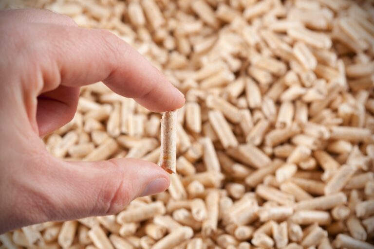 Proč se u dřevěných pelet používá průměr 6 mm?